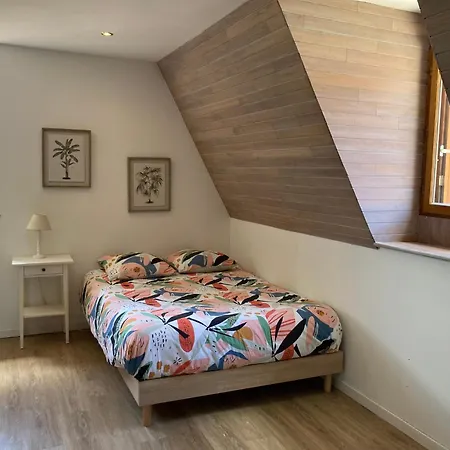 Dom wakacyjny De Charme La Pradelle *