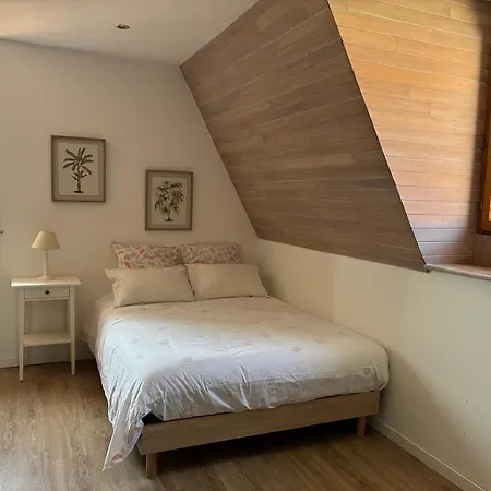 Dom wakacyjny De Charme La Pradelle *